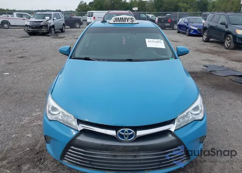 2015 Toyota Camry Hybrid Le z USA, uszkodzony, nr VIN 4T1BD1FK7FU173300